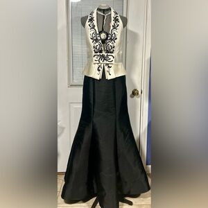 Mac Duggal Black and White Formal Dress